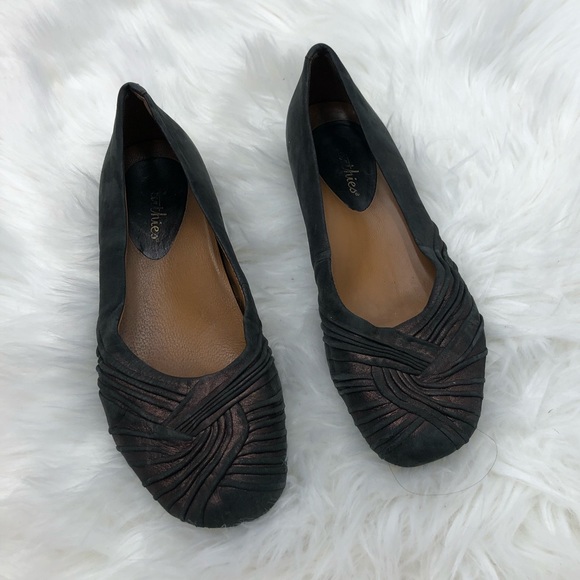 ladies comfort flats